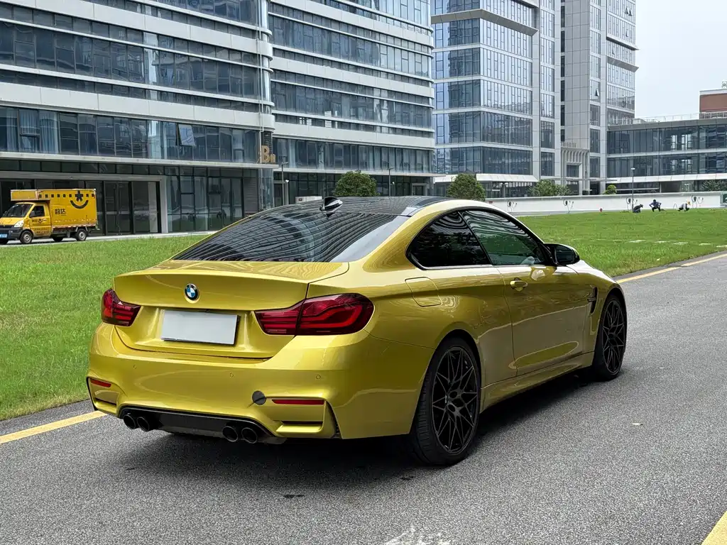 BMW M4 2019 — фото 6