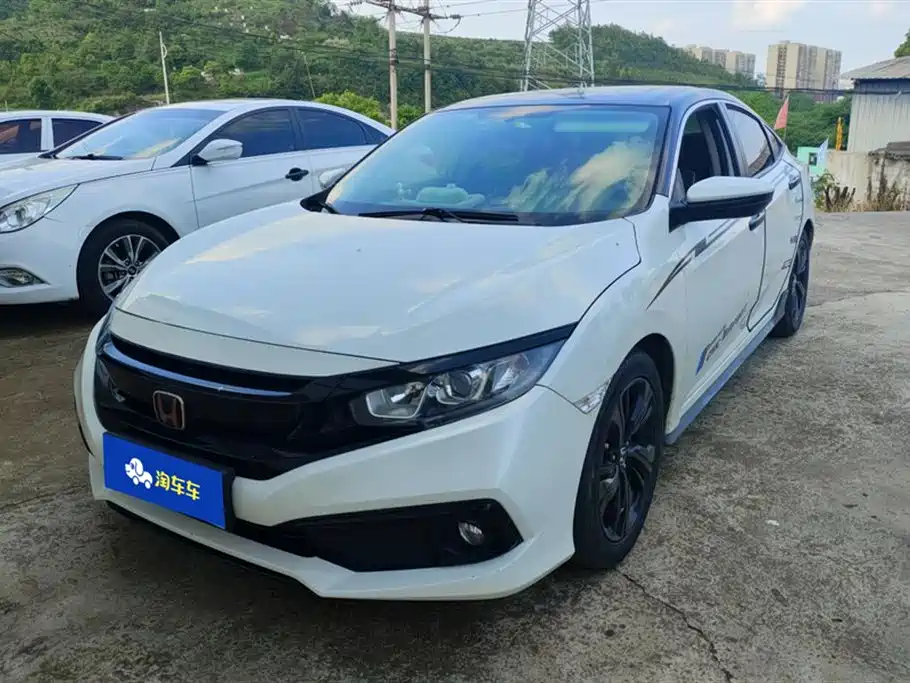 Honda Civic 2019 — фото 1