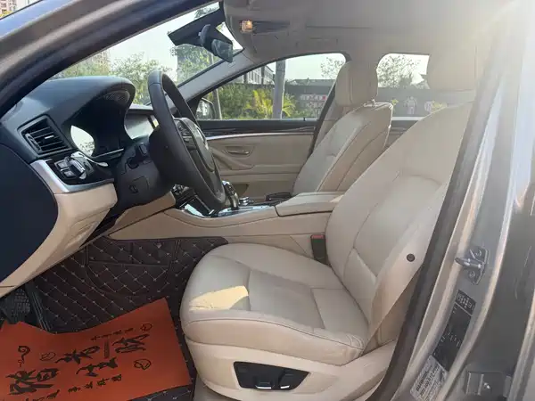 BMW 5 Series 2012