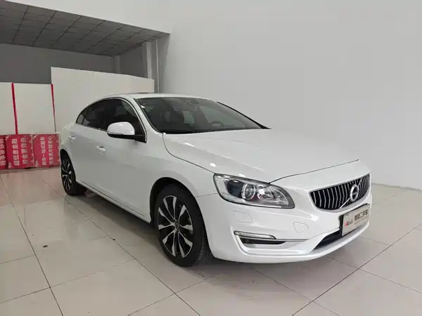 Volvo S60 2019