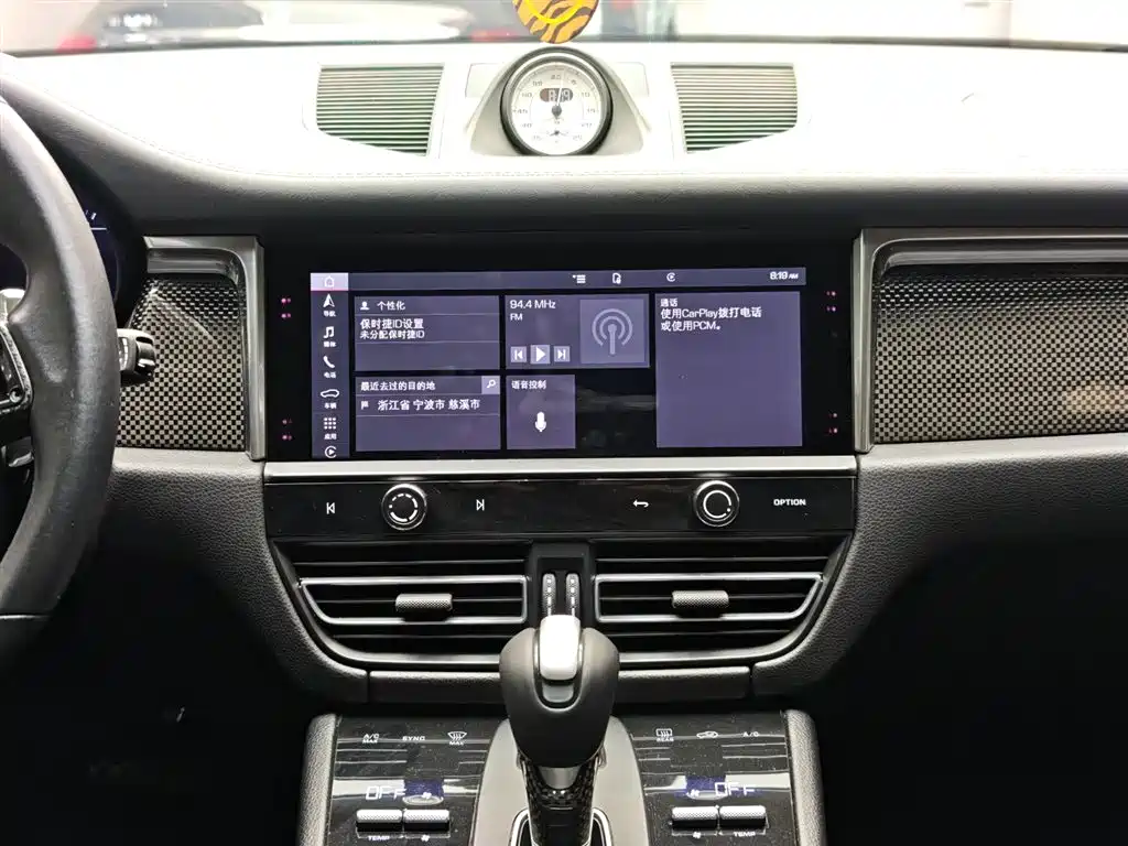 Porsche Macan 2023 — фото 15