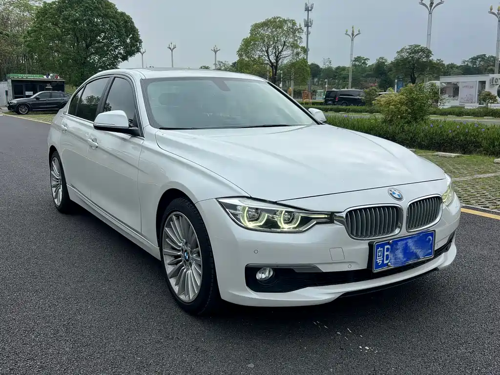 BMW 3 Series 2018 — фото 2