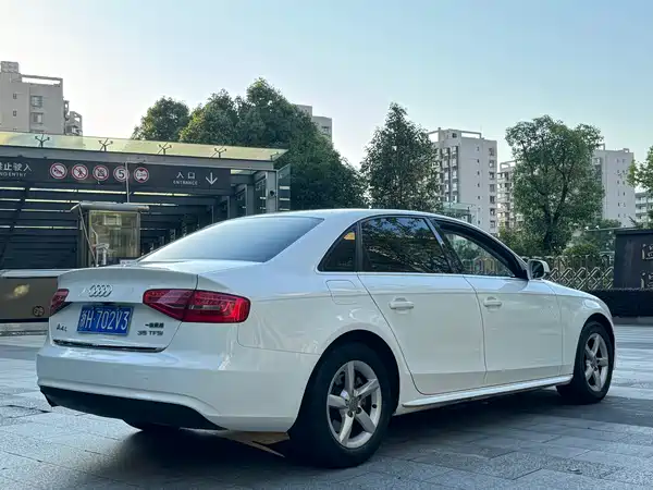Audi A4L 2013