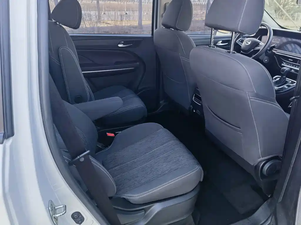 GAC Motor Trumpchi M6 2023 — фото 9