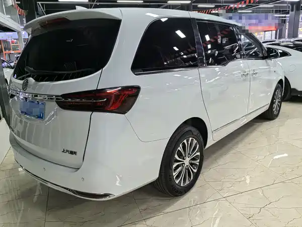 Buick GL8 2022