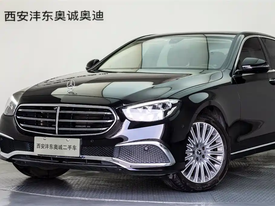 Mercedes-Benz E-Class 2023 — фото 21