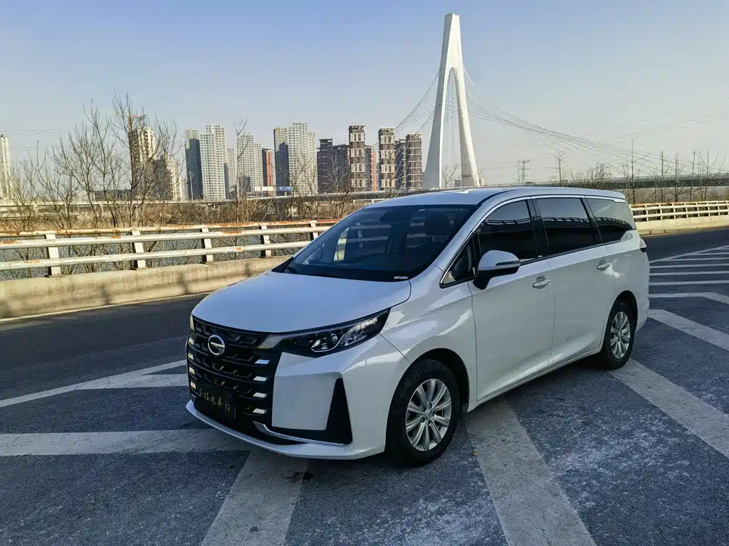 GAC Motor Trumpchi M6 2023 — фото 1