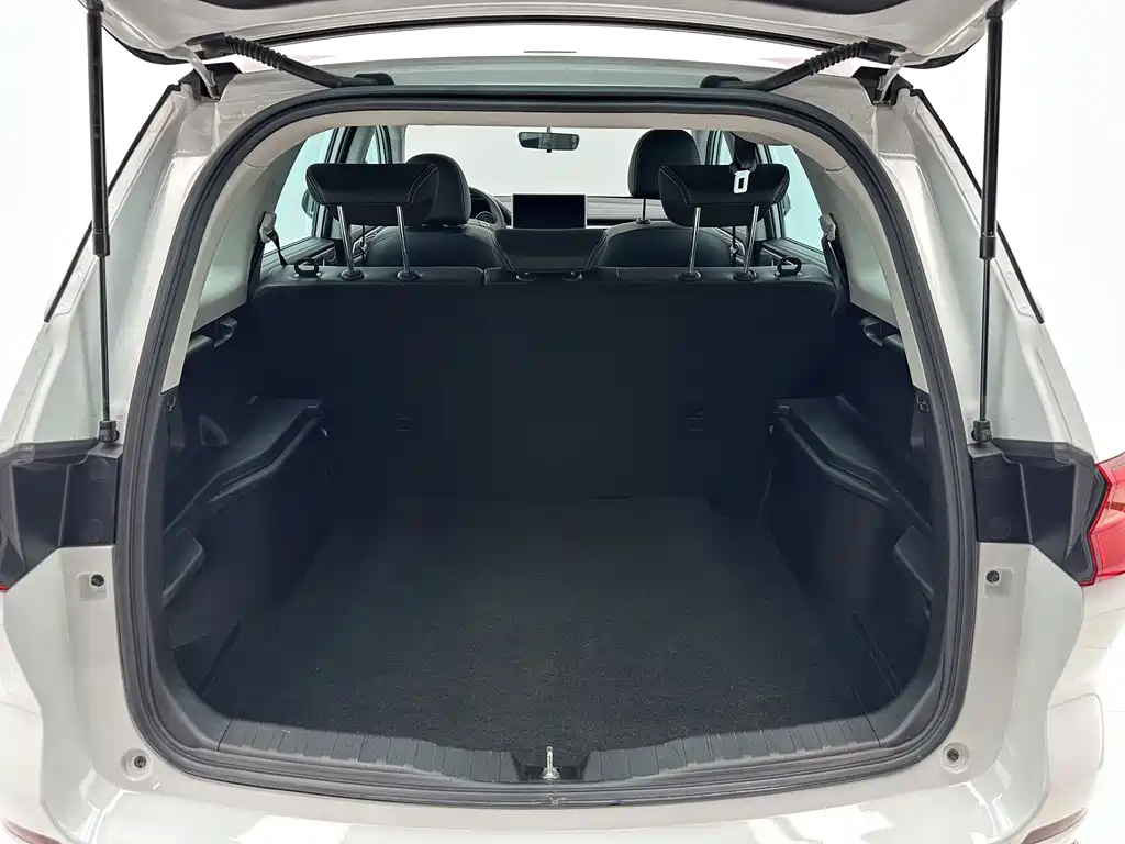 Haval M6 2023 — фото 17