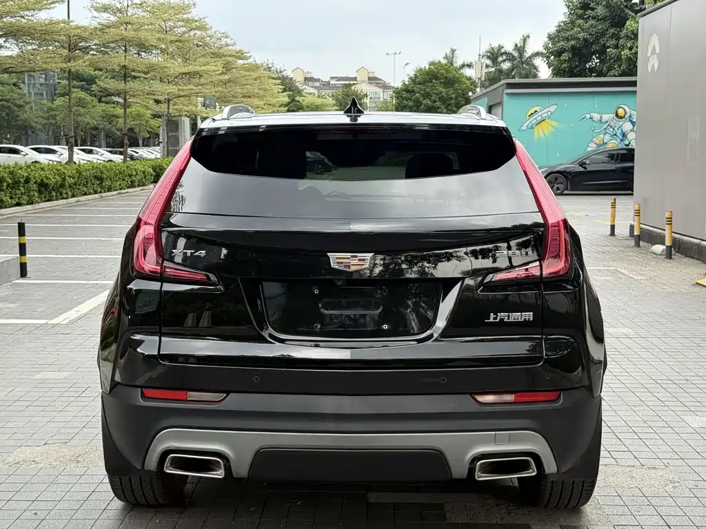 Cadillac XT4 2020 — фото 12