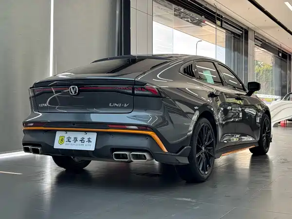 Changan UNI-V 2024