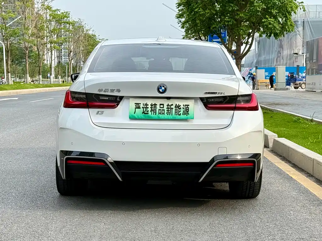 BMW i3 2024 — фото 17