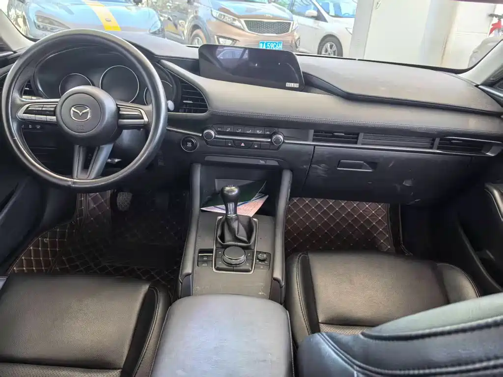 Mazda 3 Axela 2021