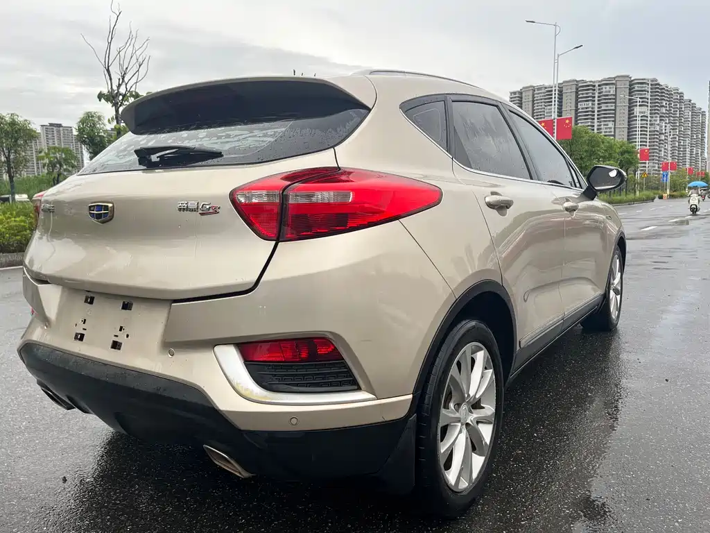 Geely Emgrand GS 2018 — фото 13