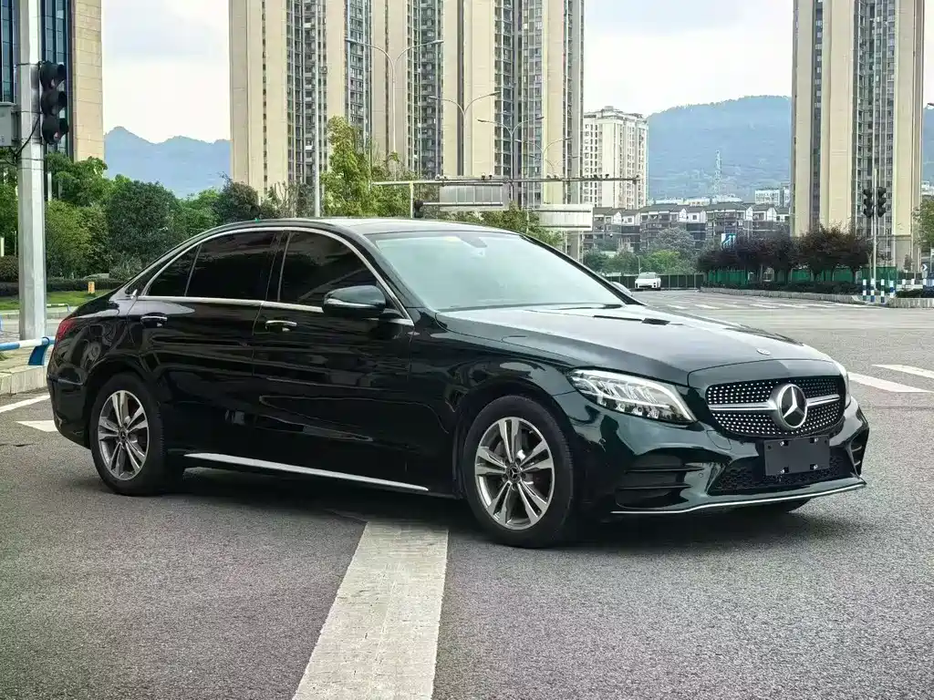 Mercedes-Benz C-Class 2021