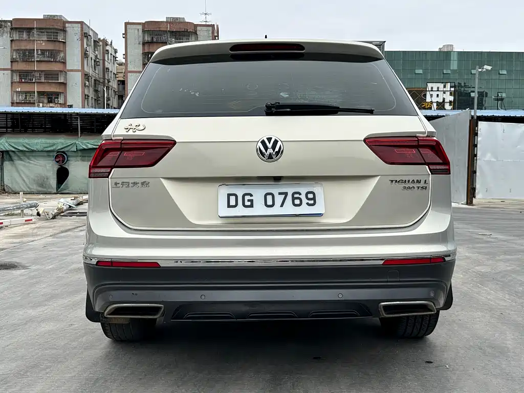 Volkswagen Tiguan L 2017 — фото 8