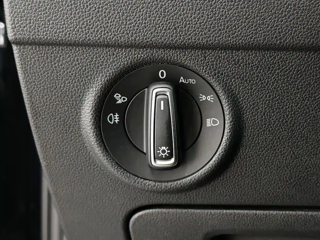 Volkswagen Tiguan L 2023 — фото 21