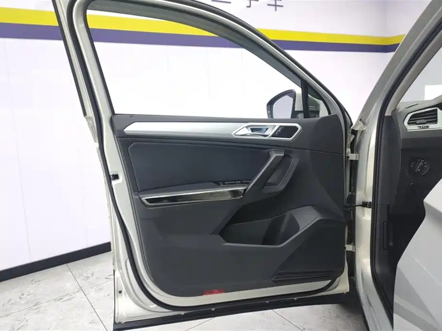 Volkswagen Tiguan L 2017