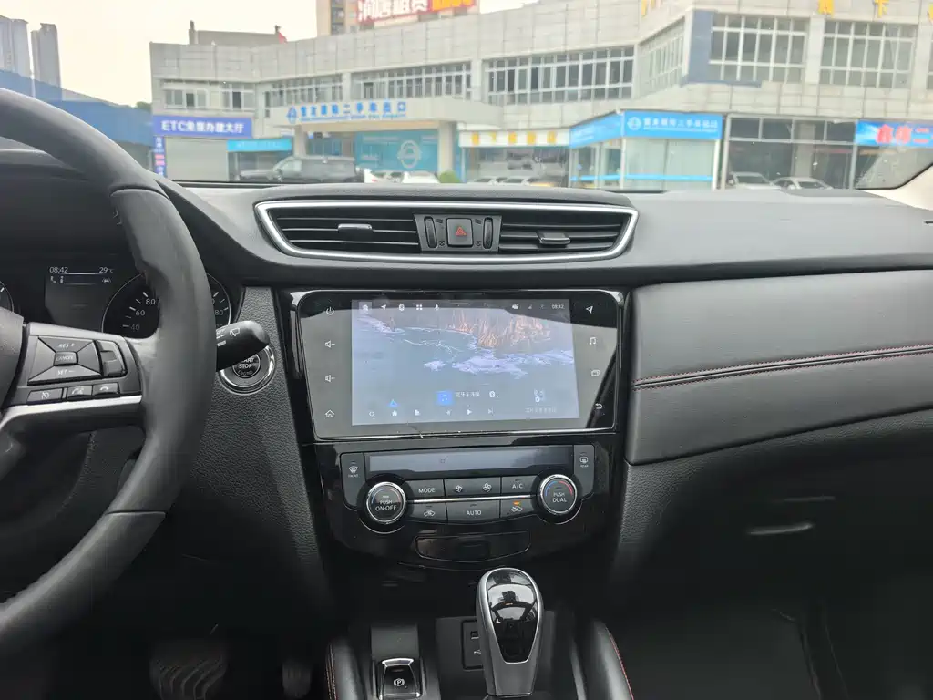 Nissan Qashqai 2023 — фото 11