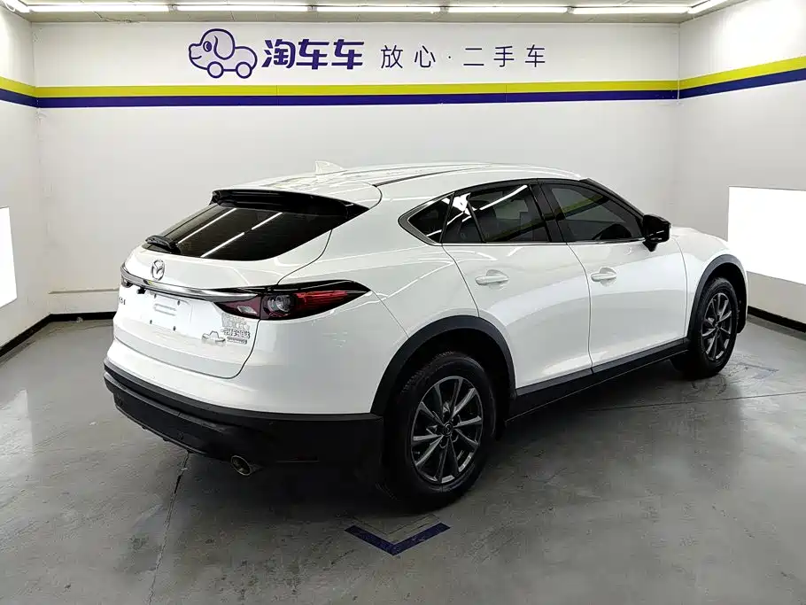 Mazda CX-4 2020