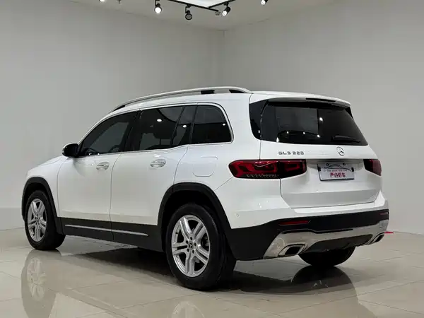 Mercedes-Benz GLB 2023