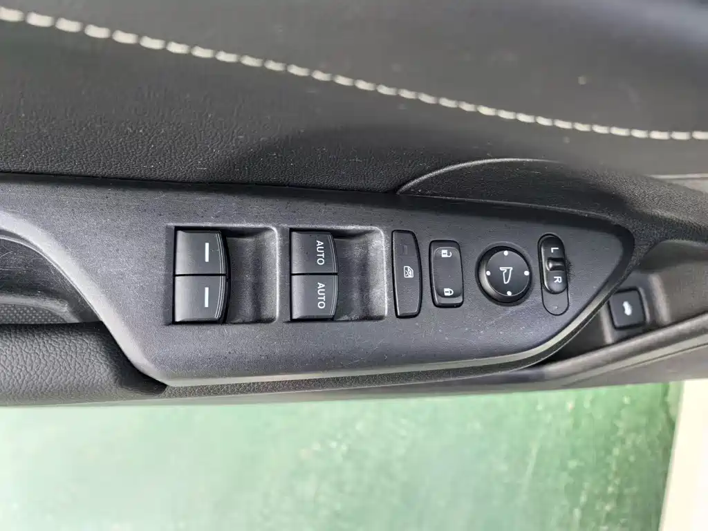 Honda Civic 2019 — фото 10
