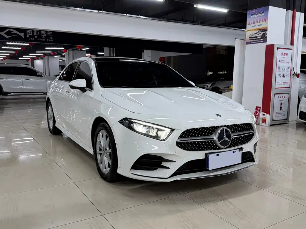 Mercedes-Benz A-Class 2021 — фото 3
