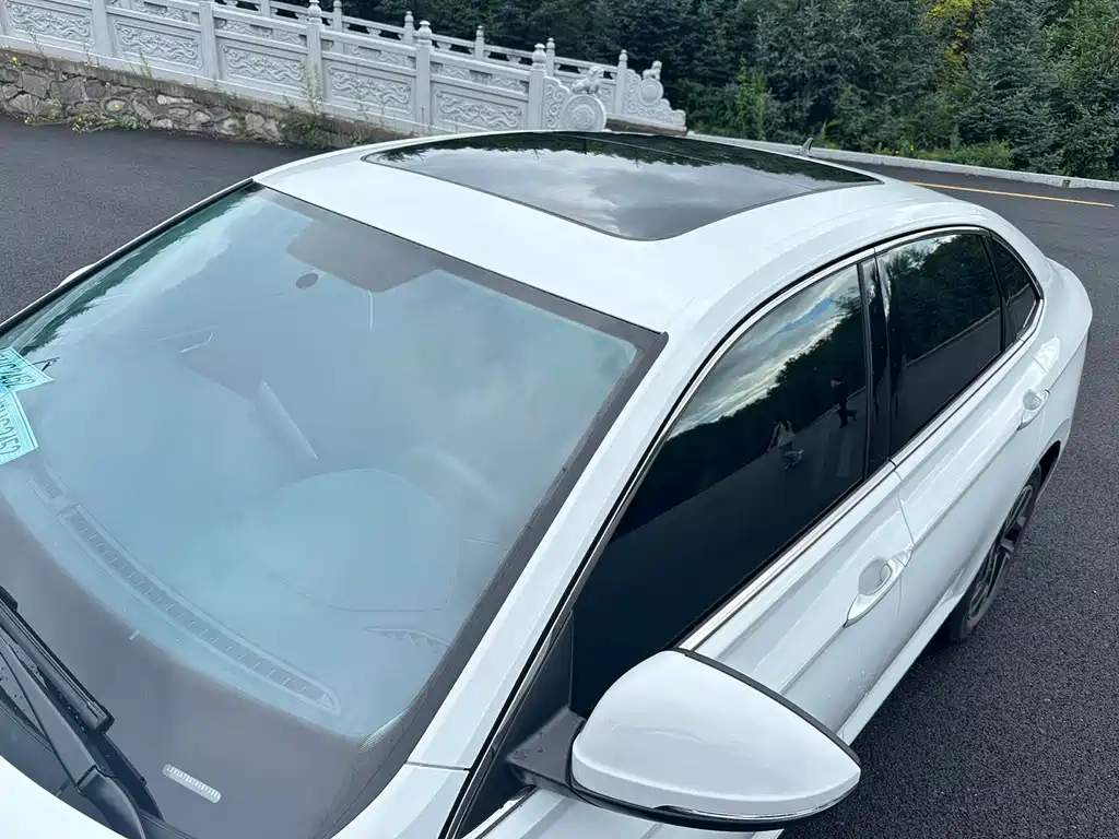 Volkswagen Sagitar 2023