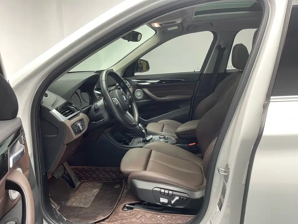 BMW X1 2022 — фото 15