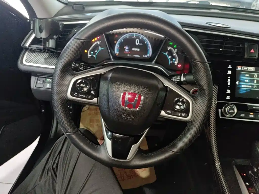 Honda Civic 2021 — фото 11
