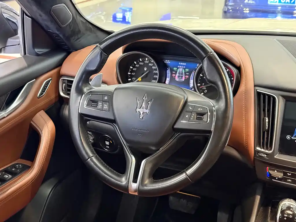 Maserati Levante 2016