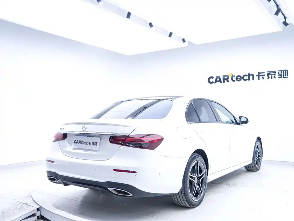 Mercedes-Benz E-Class 2020 — фото 20