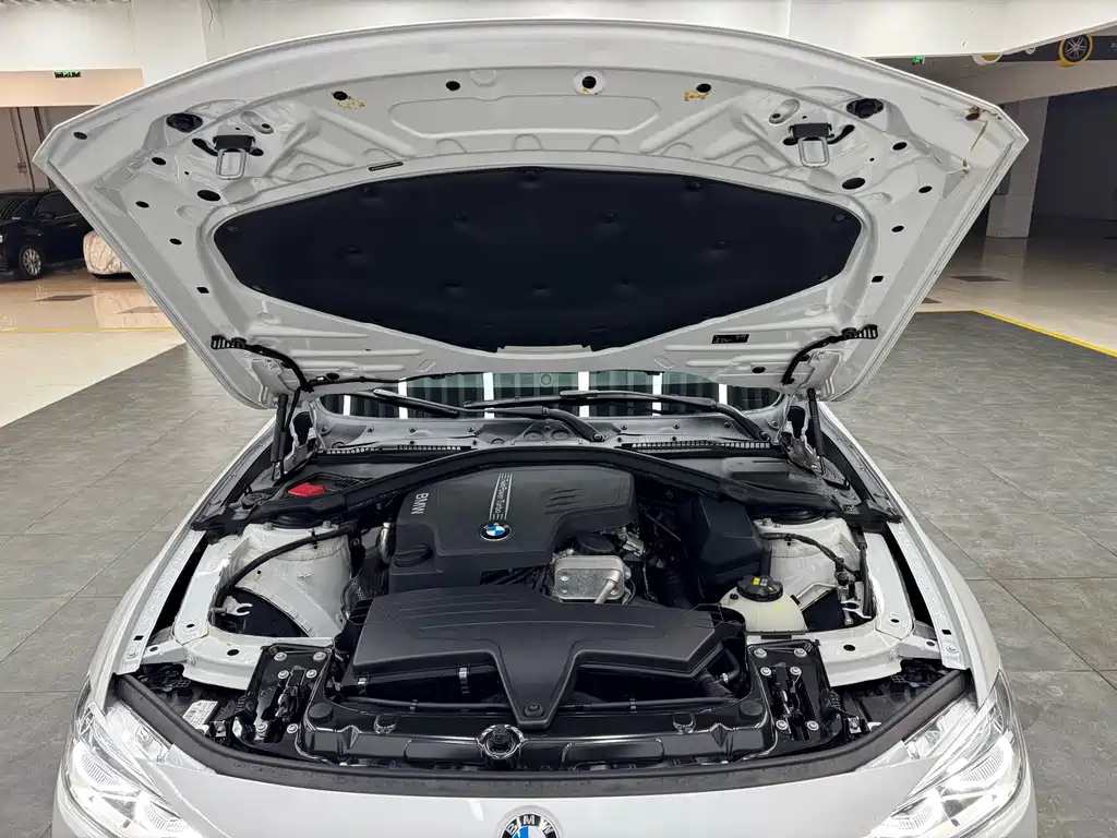 BMW 3 Series 2015 — фото 18