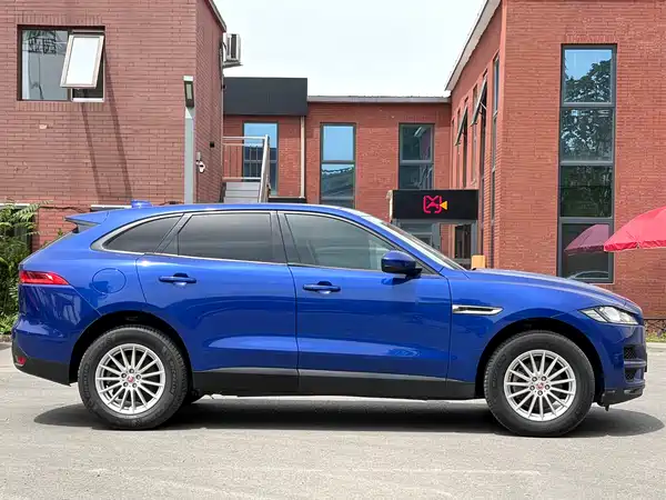 Jaguar F-PACE 2018