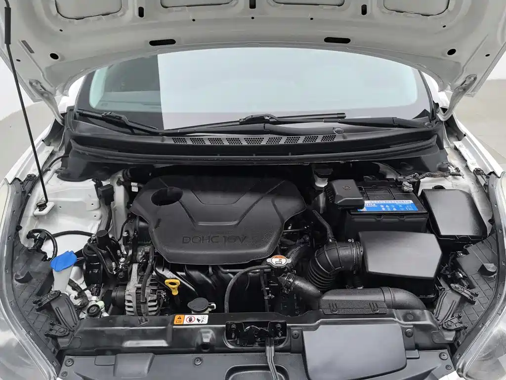 Hyundai Elantra 2014