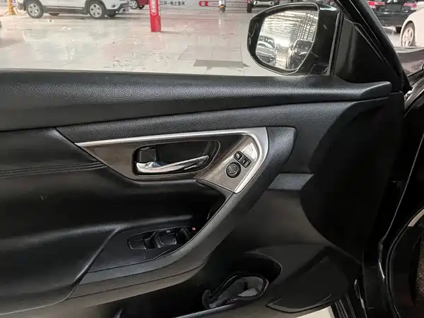 Nissan Teana 2015