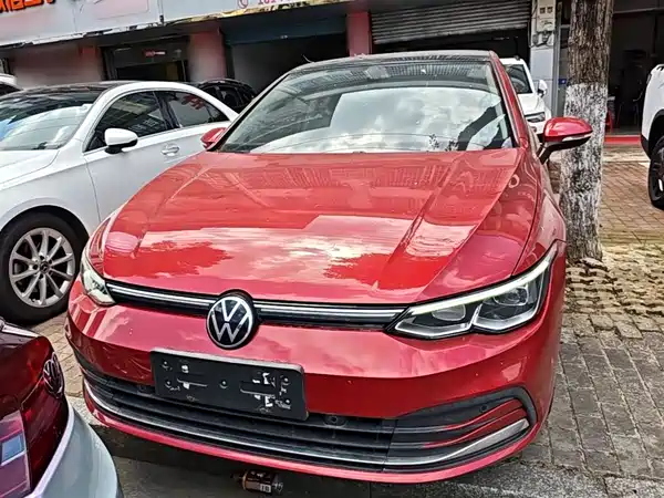 Volkswagen Golf 2021
