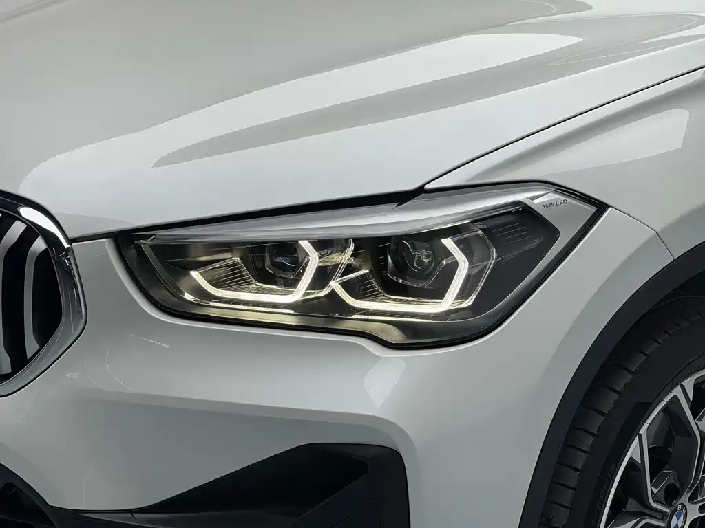 BMW X1 2022 — фото 6