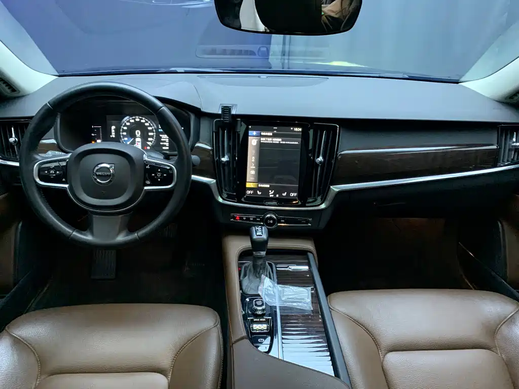 Volvo S90 2018 — фото 6