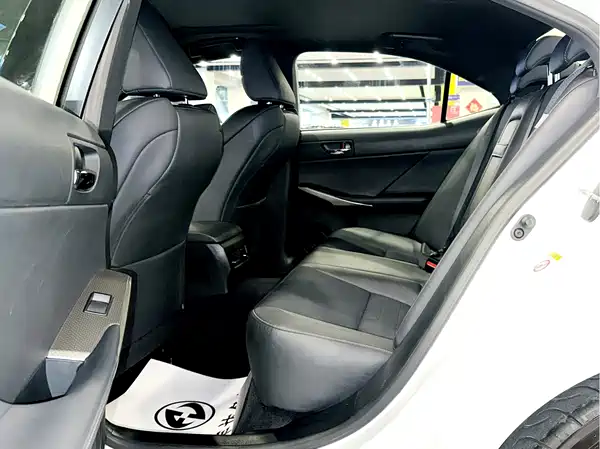 Lexus IS 2014