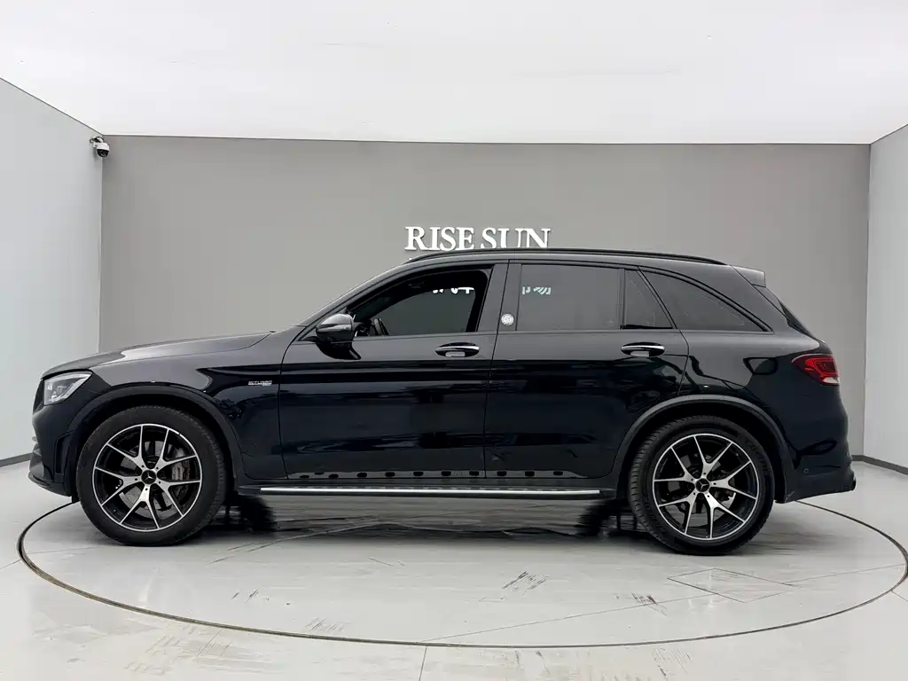 Mercedes-Benz GLC AMG 2023 — фото 20