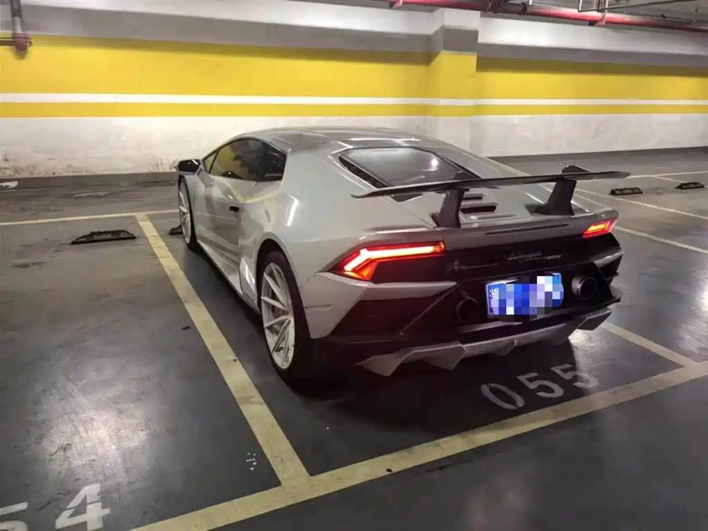 Lamborghini Huracán 2023