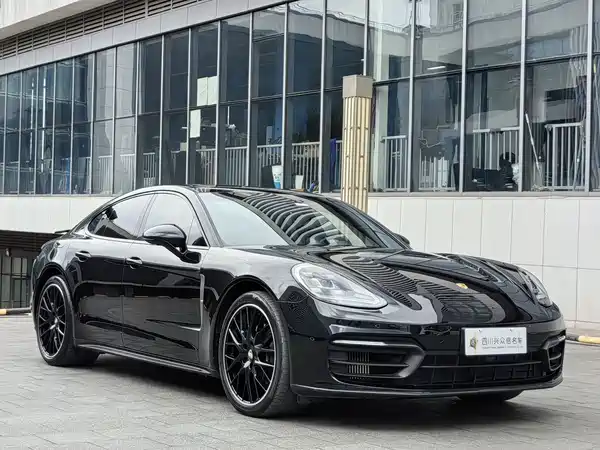 Porsche Panamera 2024