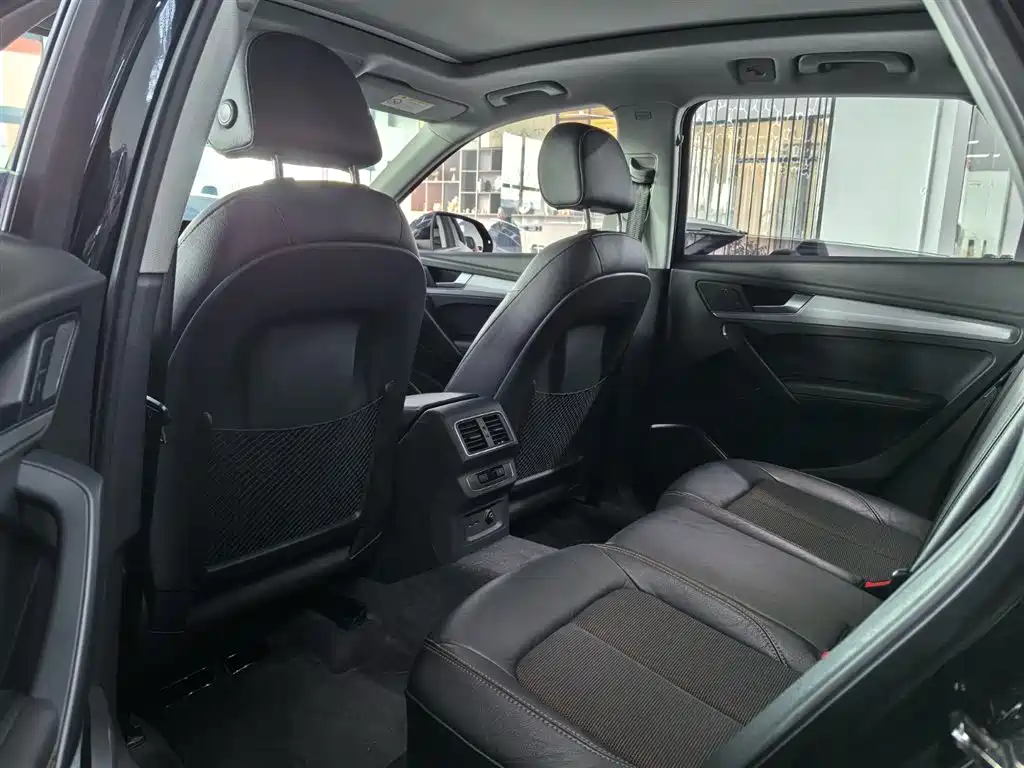 Audi Q5L 2019