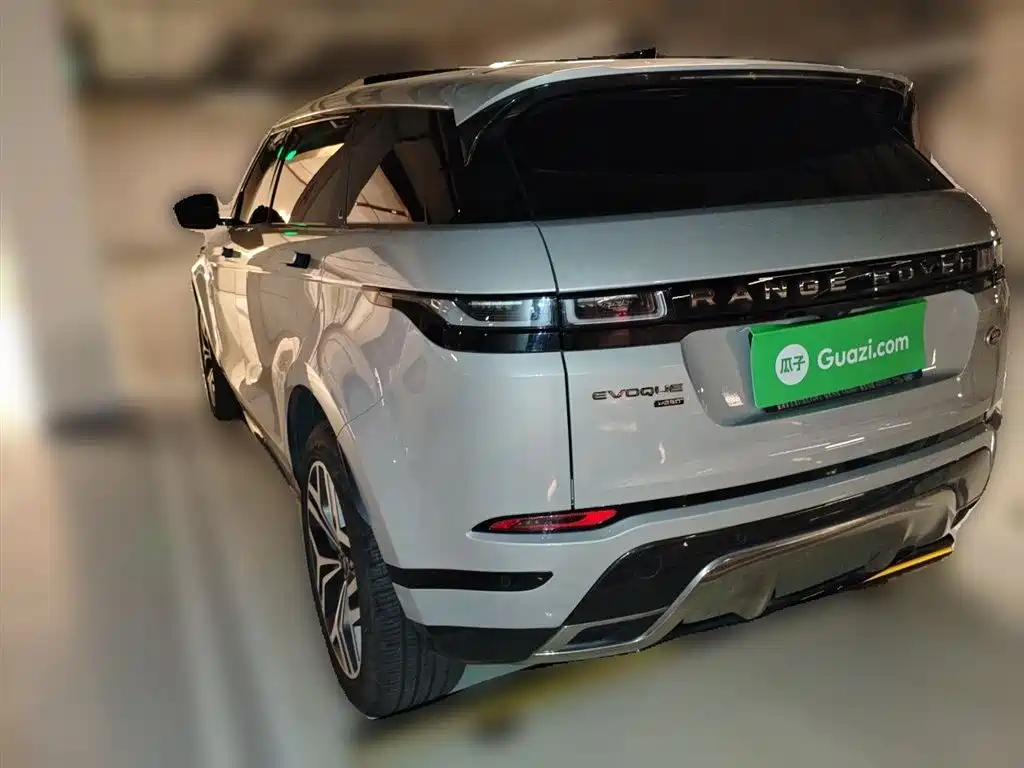 Land Rover Evoque 2024 — фото 4