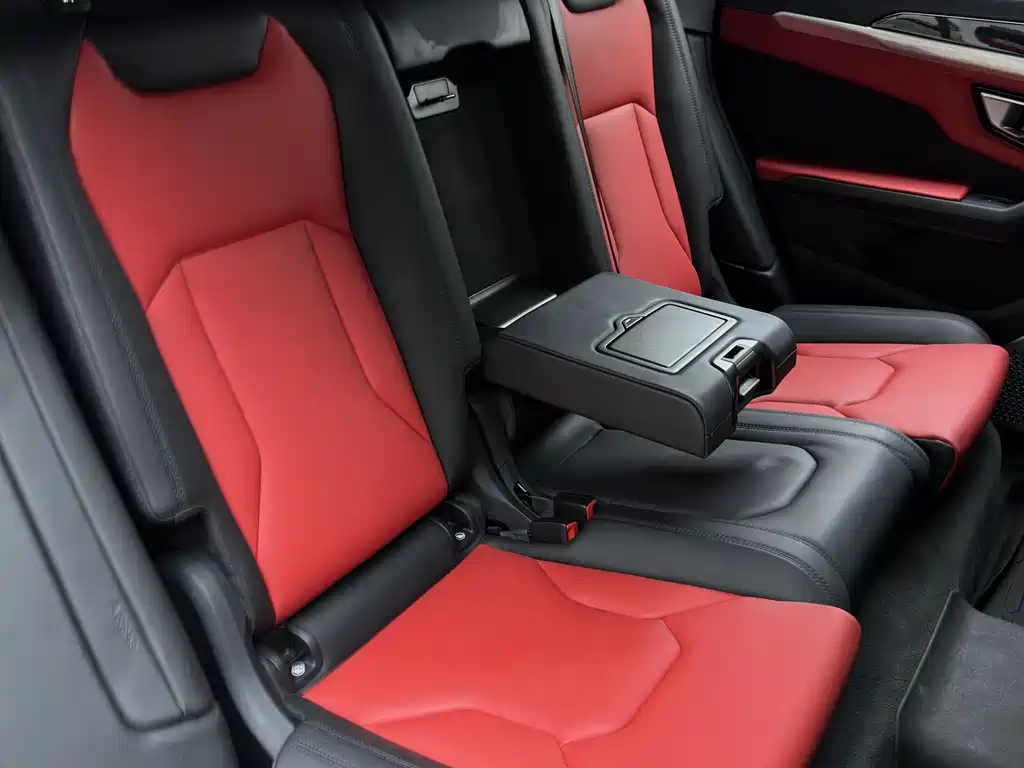 Lamborghini Urus 2019 — фото 30