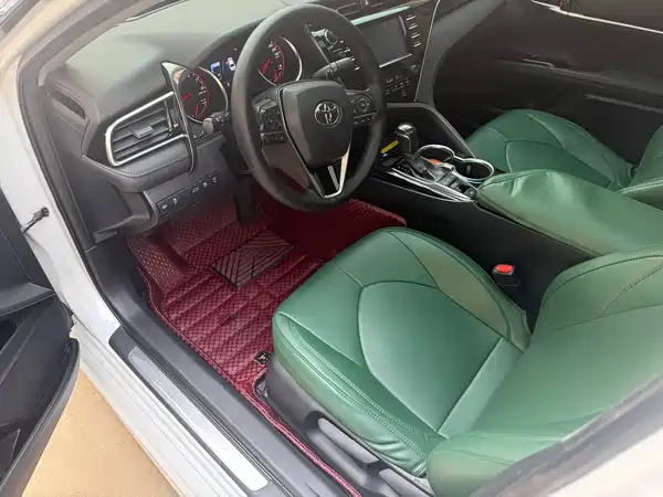 Toyota Camry 2019