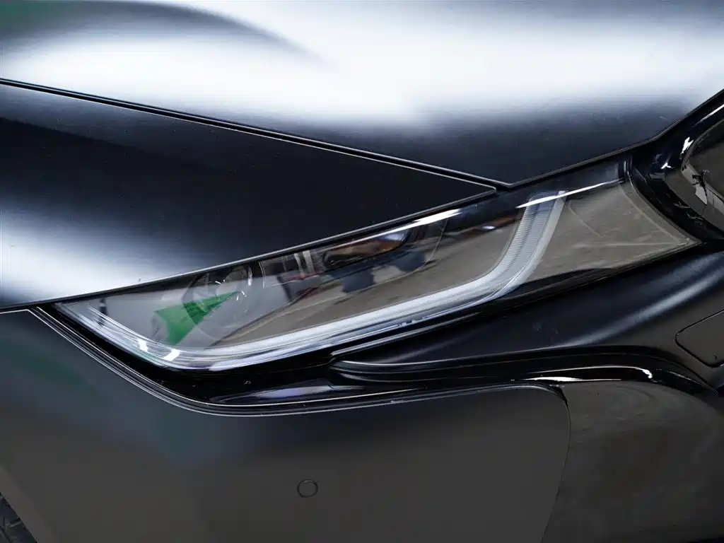 BMW i8 2017 — фото 18