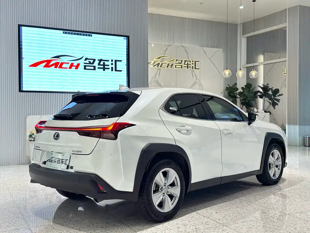 Lexus UX 2022 — фото 3