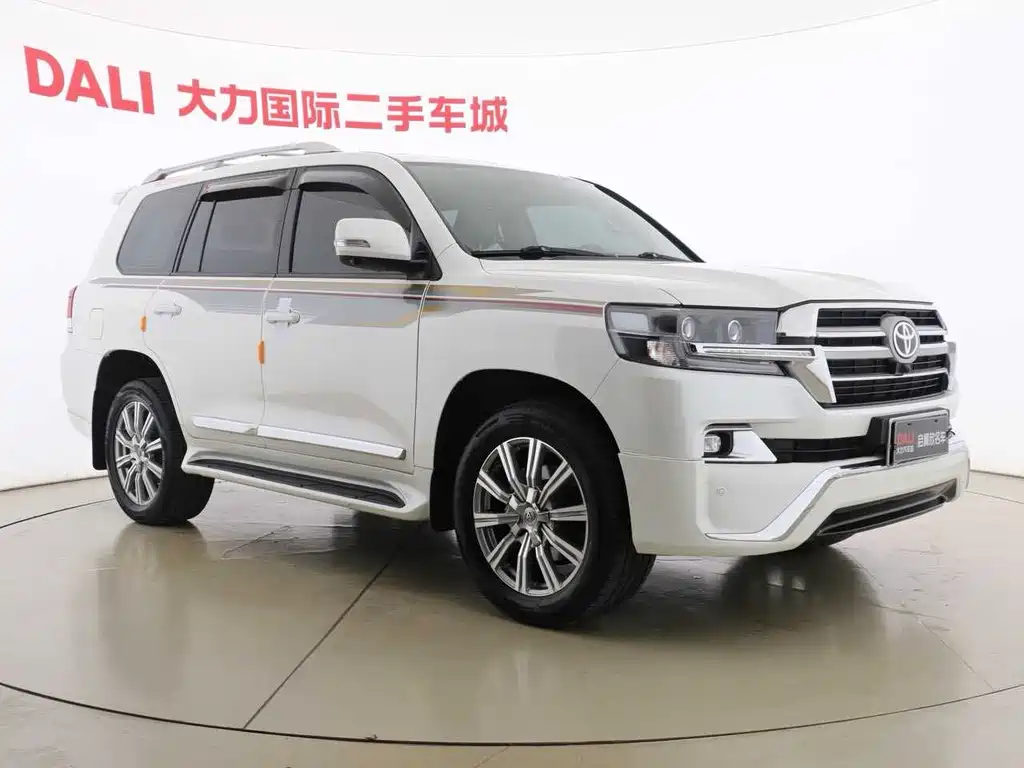 Toyota Land Cruiser 2019 — фото 3