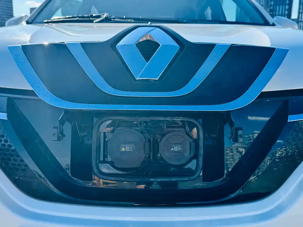 Renault Eno 2020 — фото 17